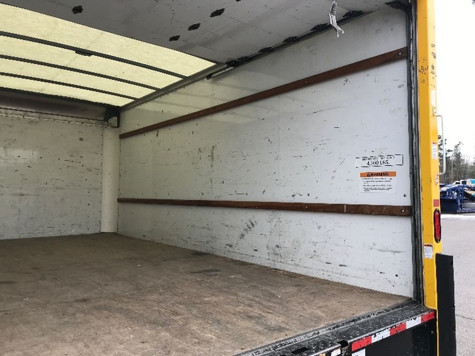 Light Duty Box Truck-Light and Medium Duty Trucks-GMC-2021-Savana G33903-Ashland-VA-70,991\n\t\tmiles-$ 36,000 - Image 11