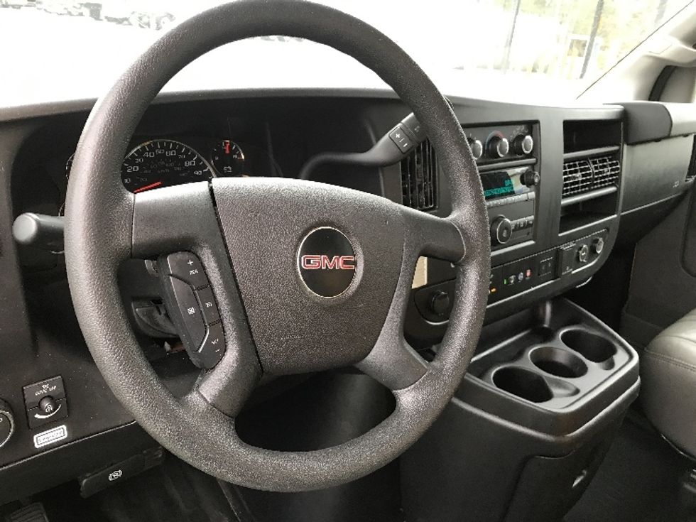 Light Duty Box Truck-Light and Medium Duty Trucks-GMC-2021-Savana G33903-Ashland-VA-70,991\n\t\tmiles-$ 36,000 - Image 16