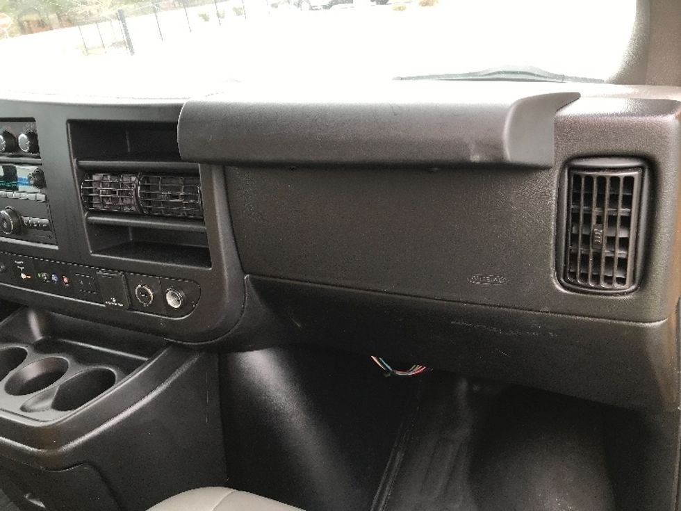 Light Duty Box Truck-Light and Medium Duty Trucks-GMC-2021-Savana G33903-Ashland-VA-70,991\n\t\tmiles-$ 36,000 - Image 20