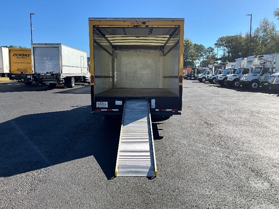 Light Duty Box Truck-Light and Medium Duty Trucks-GMC-2021-Savana G33903-Atlanta (Forest Park)-GA-116,760\n\t\tmiles-$ 23,000 - Image 8