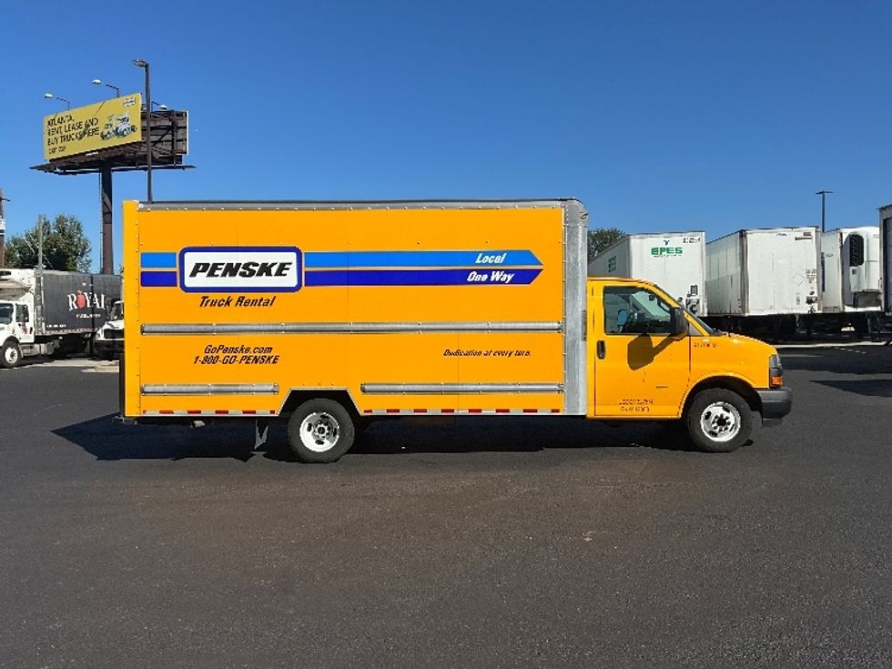 Light Duty Box Truck-Light and Medium Duty Trucks-GMC-2021-Savana G33903-Atlanta (Forest Park)-GA-116,760\n\t\tmiles-$ 23,000 - Image 13