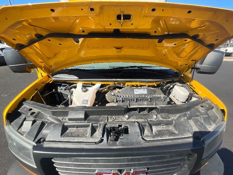 Light Duty Box Truck-Light and Medium Duty Trucks-GMC-2021-Savana G33903-Atlanta (Forest Park)-GA-116,760\n\t\tmiles-$ 23,000 - Image 22