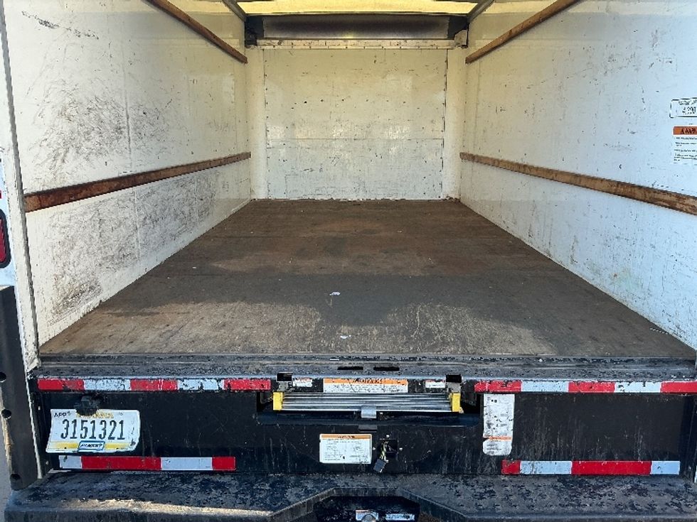 Light Duty Box Truck-Light and Medium Duty Trucks-GMC-2021-Savana G33903-Atlanta (Forest Park)-GA-92,220\n\t\tmiles-$ 31,750 - Image 9