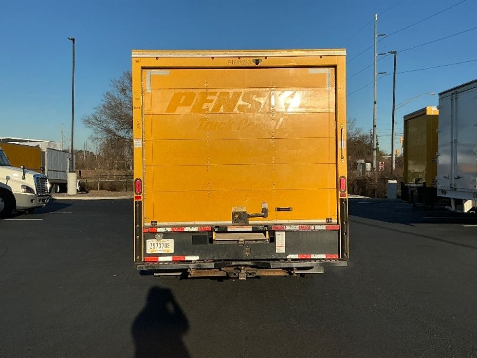 Light Duty Box Truck-Light and Medium Duty Trucks-GMC-2021-Savana G33903-Atlanta (Forest Park)-GA-98,599\n\t\tmiles-$ 27,750 - Image 7