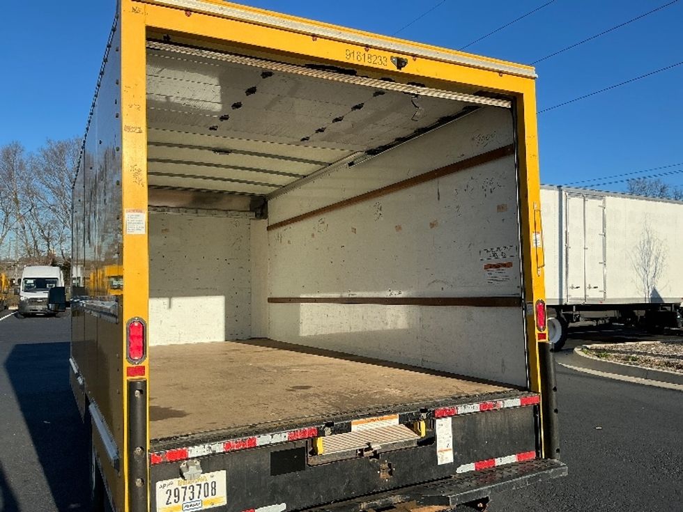 Light Duty Box Truck-Light and Medium Duty Trucks-GMC-2021-Savana G33903-Atlanta (Forest Park)-GA-98,599\n\t\tmiles-$ 27,750 - Image 12