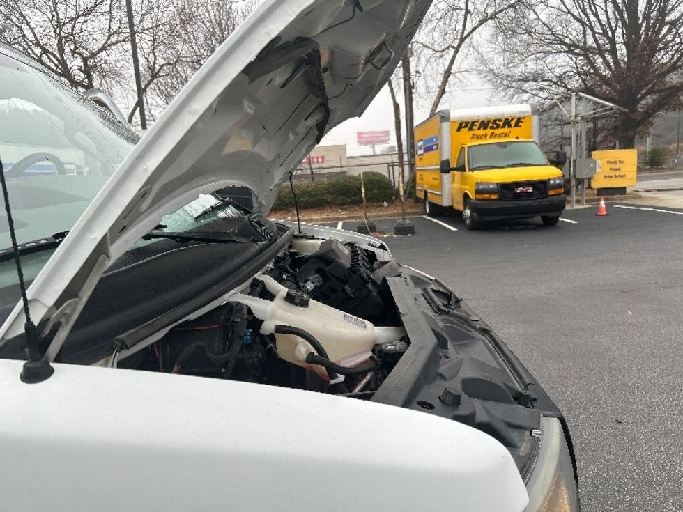 Light Duty Box Truck-Light and Medium Duty Trucks-GMC-2021-Savana G33903-Atlanta-GA-102,933\n\t\tmiles-$ 30,500 - Image 22