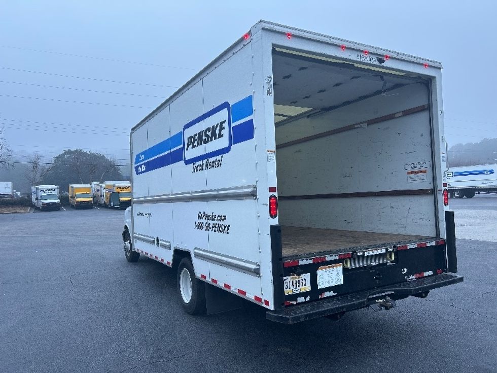 Light Duty Box Truck-Light and Medium Duty Trucks-GMC-2021-Savana G33903-Atlanta-GA-102,933\n\t\tmiles-$ 30,500 - Image 6