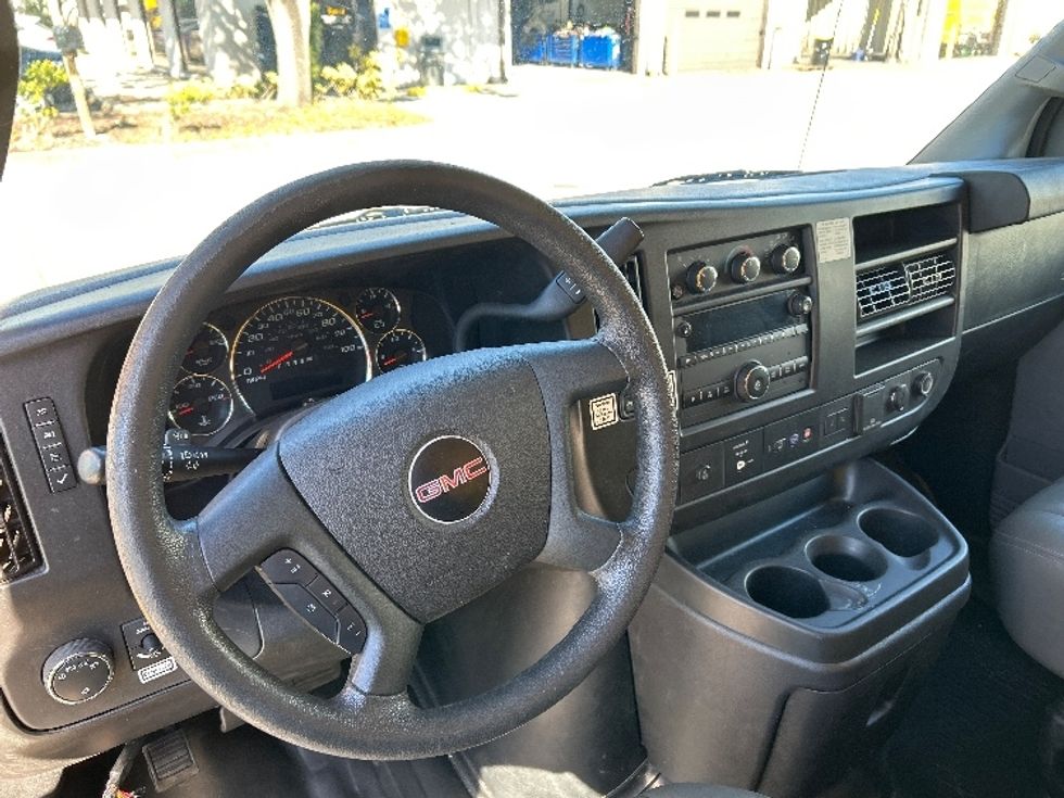 Light Duty Box Truck-Light and Medium Duty Trucks-GMC-2021-Savana G33903-Atlanta-GA-104,865\n\t\tmiles-$ 28,000 - Image 18