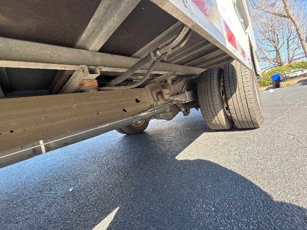 Light Duty Box Truck-Light and Medium Duty Trucks-GMC-2021-Savana G33903-Atlanta-GA-113,491\n\t\tmiles-$ 29,250 - Image 5