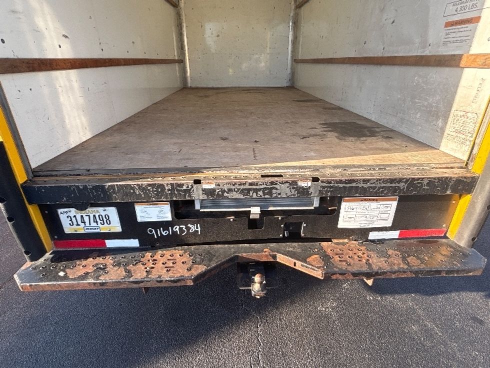 Light Duty Box Truck-Light and Medium Duty Trucks-GMC-2021-Savana G33903-Atlanta-GA-119,293\n\t\tmiles-$ 25,250 - Image 10