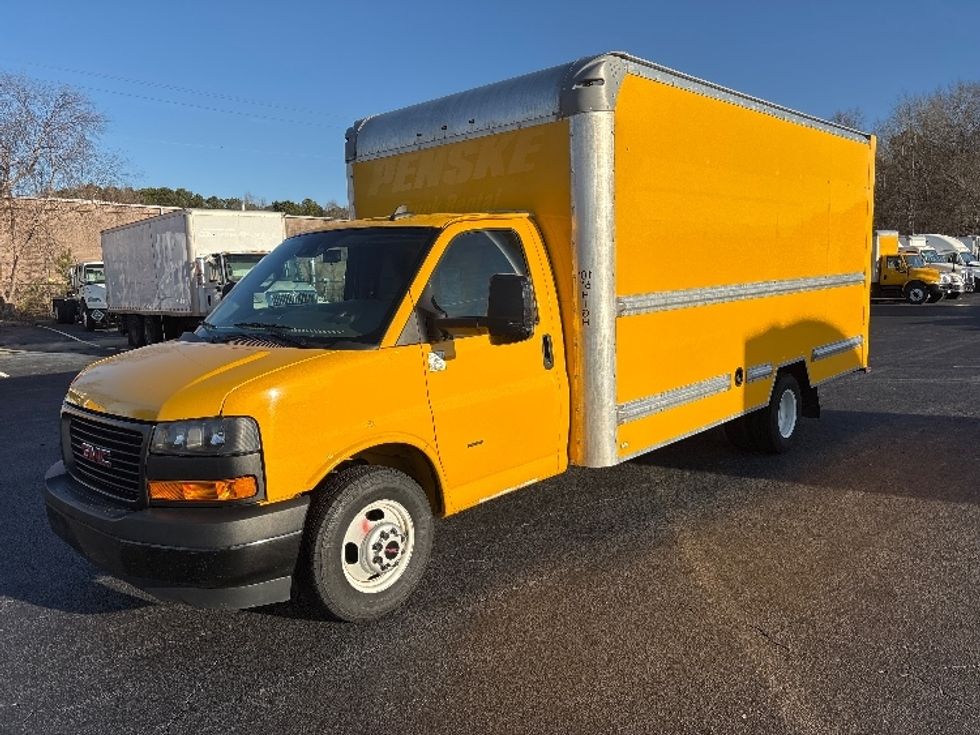 Light Duty Box Truck-Light and Medium Duty Trucks-GMC-2021-Savana G33903-Atlanta-GA-119,293\n\t\tmiles-$ 25,250 - Image 3