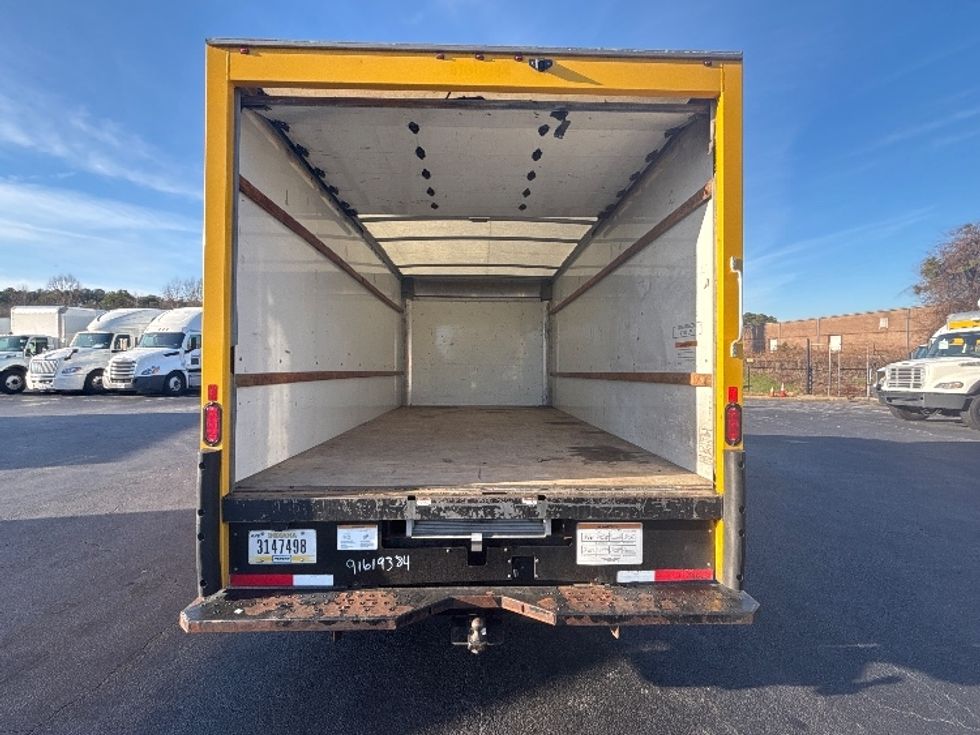 Light Duty Box Truck-Light and Medium Duty Trucks-GMC-2021-Savana G33903-Atlanta-GA-119,293\n\t\tmiles-$ 25,250 - Image 8