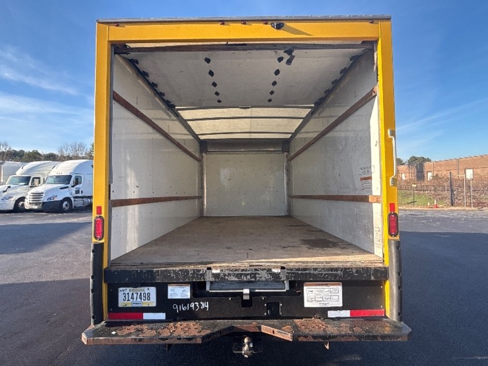 Light Duty Box Truck-Light and Medium Duty Trucks-GMC-2021-Savana G33903-Atlanta-GA-119,293\n\t\tmiles-$ 25,250 - Image 9