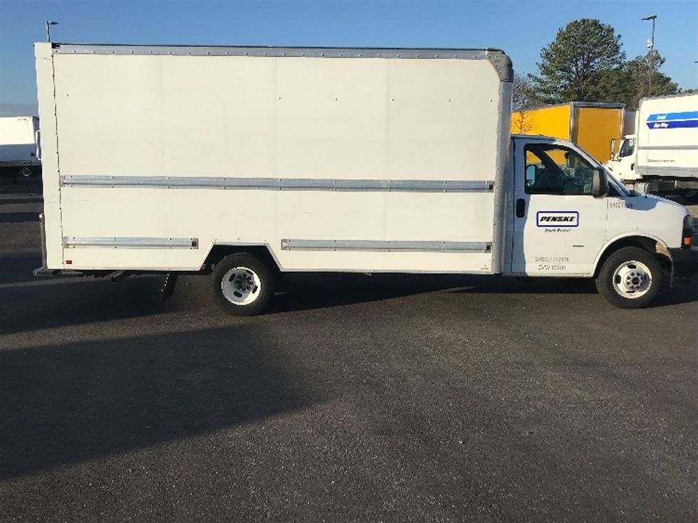 Light Duty Box Truck-Light and Medium Duty Trucks-GMC-2021-Savana G33903-Atlanta-GA-67,590\n\t\tmiles-$ 40,500 - Image 15