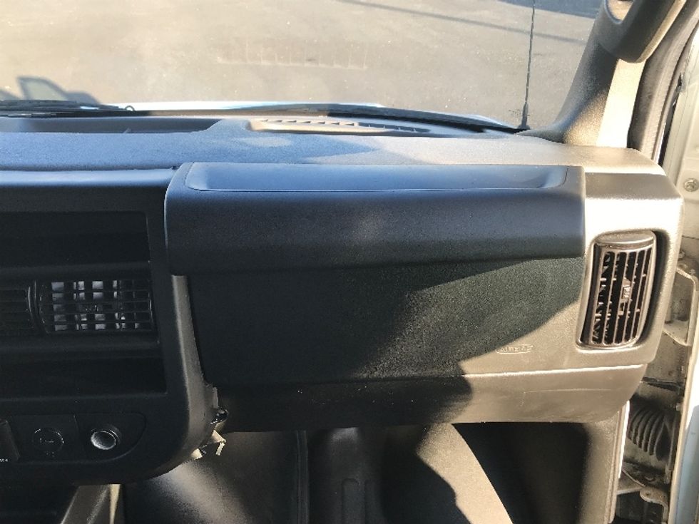 Light Duty Box Truck-Light and Medium Duty Trucks-GMC-2021-Savana G33903-Atlanta-GA-67,590\n\t\tmiles-$ 40,500 - Image 21