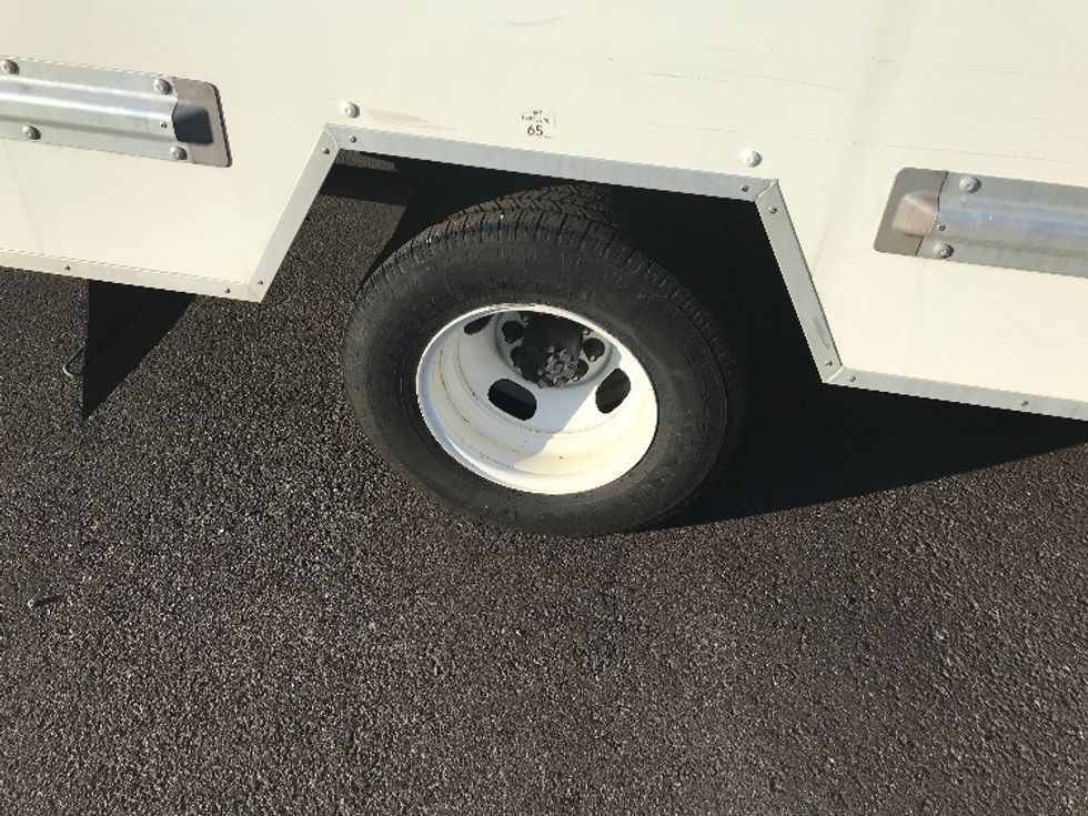 Light Duty Box Truck-Light and Medium Duty Trucks-GMC-2021-Savana G33903-Atlanta-GA-67,590\n\t\tmiles-$ 40,500 - Image 27