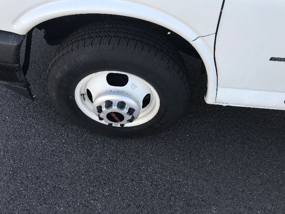 Light Duty Box Truck-Light and Medium Duty Trucks-GMC-2021-Savana G33903-Atlanta-GA-67,590\n\t\tmiles-$ 40,500 - Image 29