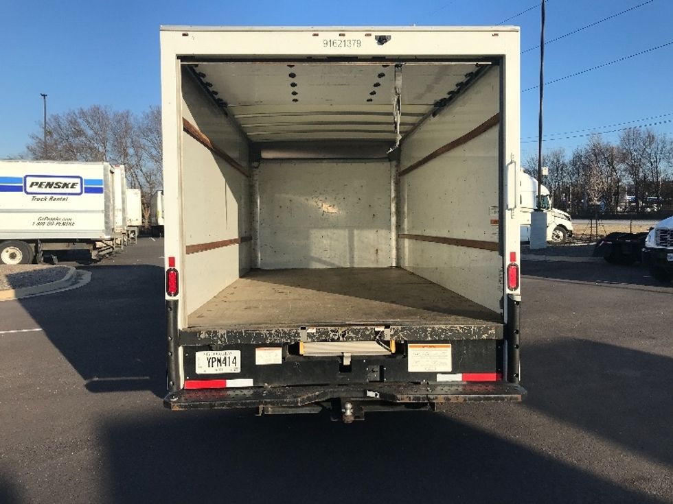 Light Duty Box Truck-Light and Medium Duty Trucks-GMC-2021-Savana G33903-Atlanta-GA-67,590\n\t\tmiles-$ 40,500 - Image 9