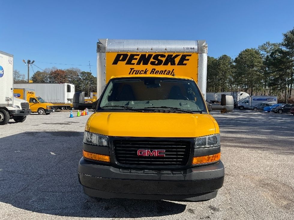 Light Duty Box Truck-Light and Medium Duty Trucks-GMC-2021-Savana G33903-Atlanta-GA-72,308\n\t\tmiles-$ 35,750 - Image 2