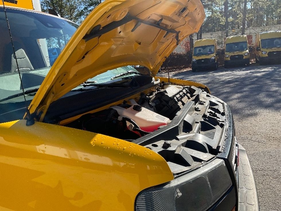 Light Duty Box Truck-Light and Medium Duty Trucks-GMC-2021-Savana G33903-Atlanta-GA-72,308\n\t\tmiles-$ 35,750 - Image 22