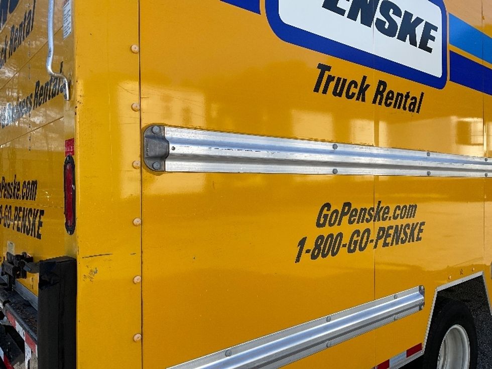 Light Duty Box Truck-Light and Medium Duty Trucks-GMC-2021-Savana G33903-Atlanta-GA-72,308\n\t\tmiles-$ 35,750 - Image 27