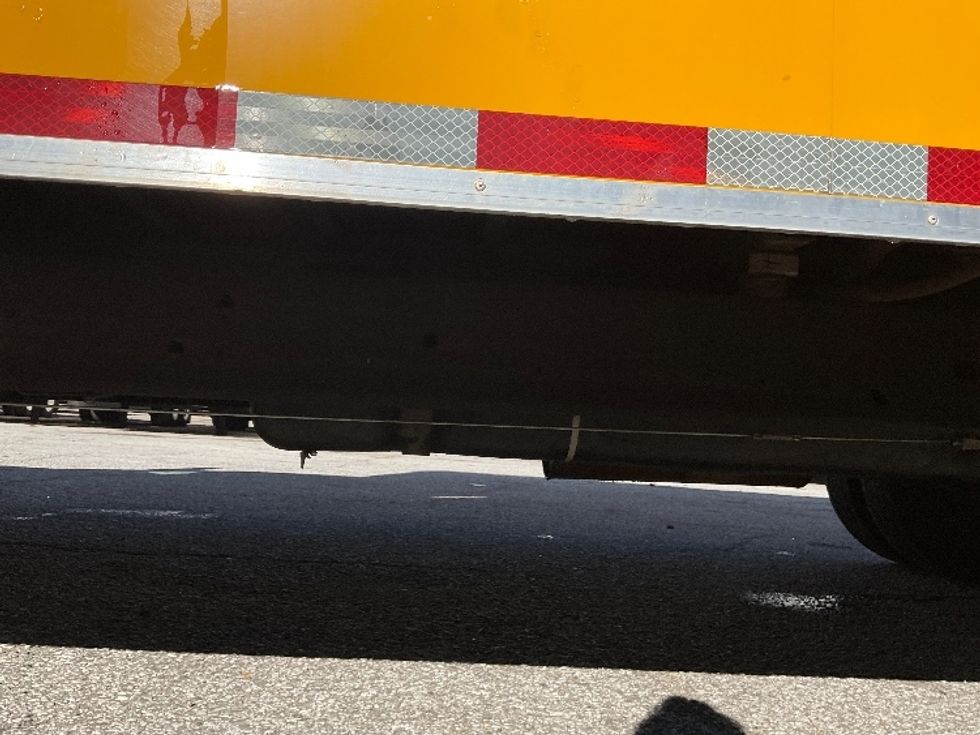 Light Duty Box Truck-Light and Medium Duty Trucks-GMC-2021-Savana G33903-Atlanta-GA-72,308\n\t\tmiles-$ 35,750 - Image 4