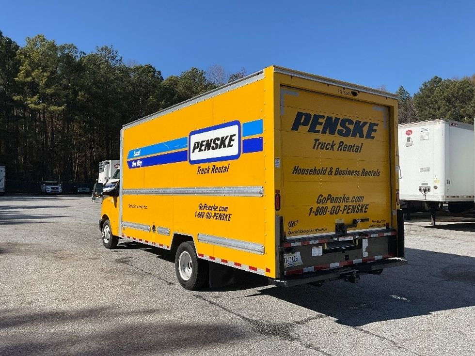 Light Duty Box Truck-Light and Medium Duty Trucks-GMC-2021-Savana G33903-Atlanta-GA-72,308\n\t\tmiles-$ 35,750 - Image 5