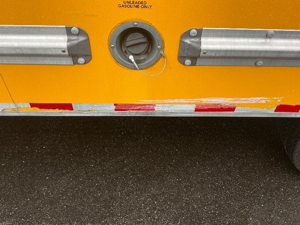 Light Duty Box Truck-Light and Medium Duty Trucks-GMC-2021-Savana G33903-Atlanta-GA-73,767\n\t\tmiles-$ 32,250 - Image 25