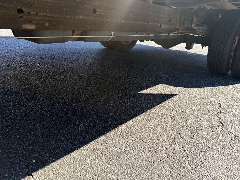 Light Duty Box Truck-Light and Medium Duty Trucks-GMC-2021-Savana G33903-Atlanta-GA-88,047\n\t\tmiles-$ 32,250 - Image 4