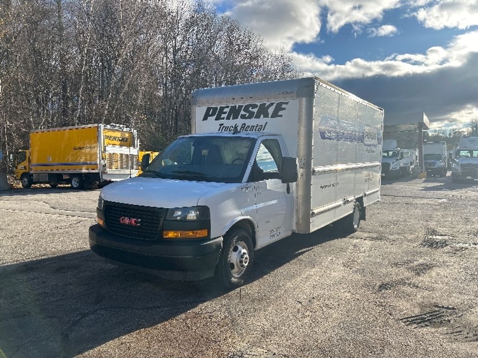 Light Duty Box Truck-Light and Medium Duty Trucks-GMC-2021-Savana G33903-Auburn-MA-114,171\n\t\tmiles-$ 26,250 - Image 3