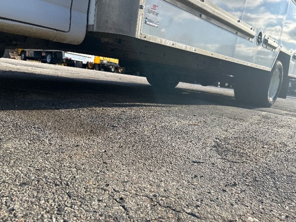 Light Duty Box Truck-Light and Medium Duty Trucks-GMC-2021-Savana G33903-Auburn-MA-114,171\n\t\tmiles-$ 26,250 - Image 5