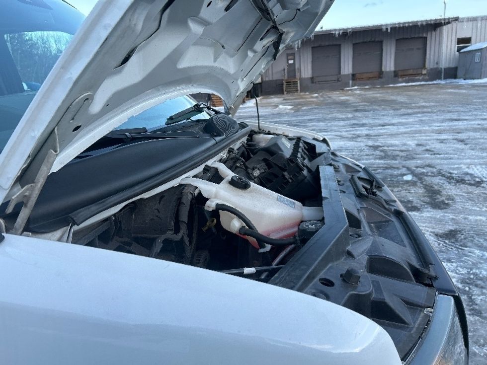 Light Duty Box Truck-Light and Medium Duty Trucks-GMC-2021-Savana G33903-Auburn-ME-99,218\n\t\tmiles-$ 27,750 - Image 22