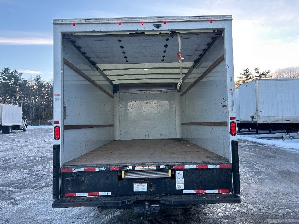 Light Duty Box Truck-Light and Medium Duty Trucks-GMC-2021-Savana G33903-Auburn-ME-99,218\n\t\tmiles-$ 27,750 - Image 8