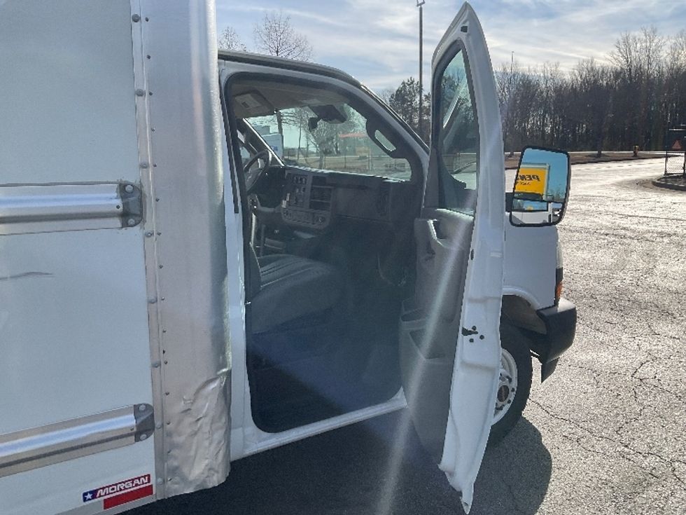 Light Duty Box Truck-Light and Medium Duty Trucks-GMC-2021-Savana G33903-Augusta-GA-104,379\n\t\tmiles-$ 30,750 - Image 20