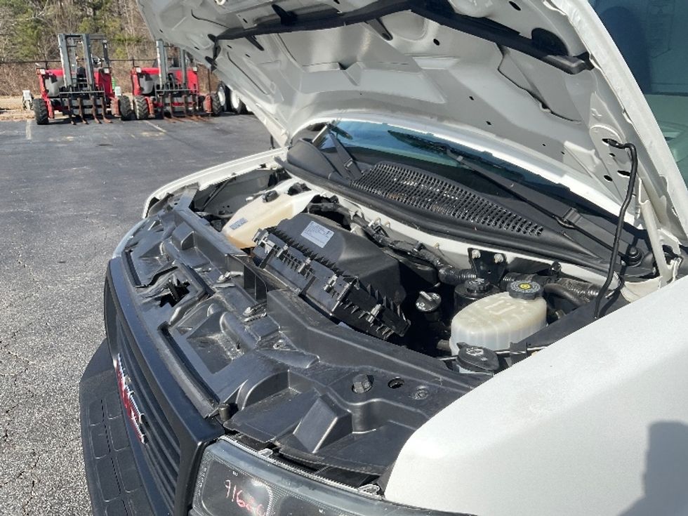 Light Duty Box Truck-Light and Medium Duty Trucks-GMC-2021-Savana G33903-Augusta-GA-104,379\n\t\tmiles-$ 30,750 - Image 23