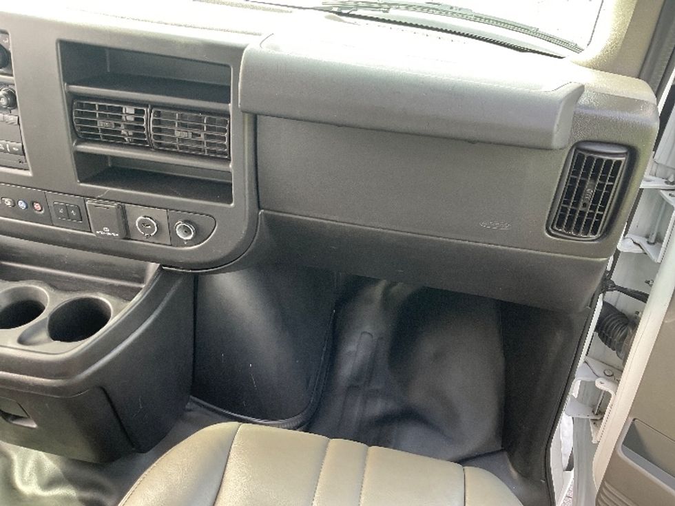 Light Duty Box Truck-Light and Medium Duty Trucks-GMC-2021-Savana G33903-Augusta-GA-108,249\n\t\tmiles-$ 30,250 - Image 21