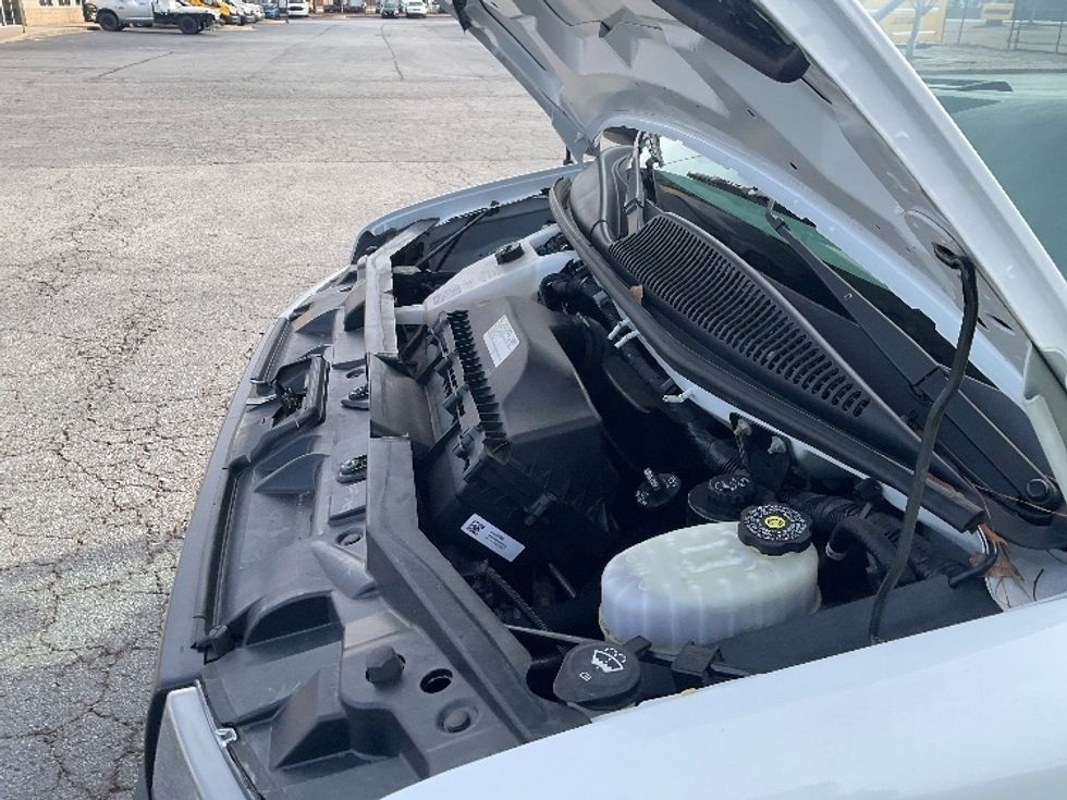 Light Duty Box Truck-Light and Medium Duty Trucks-GMC-2021-Savana G33903-Augusta-GA-90,311\n\t\tmiles-$ 32,500 - Image 24