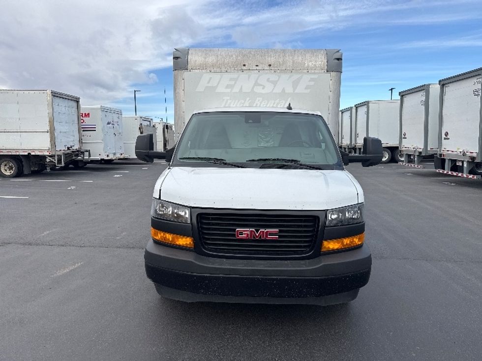Light Duty Box Truck-Light and Medium Duty Trucks-GMC-2021-Savana G33903-Aurora-CO-112,315\n\t\tmiles-$ 29,500 - Image 2