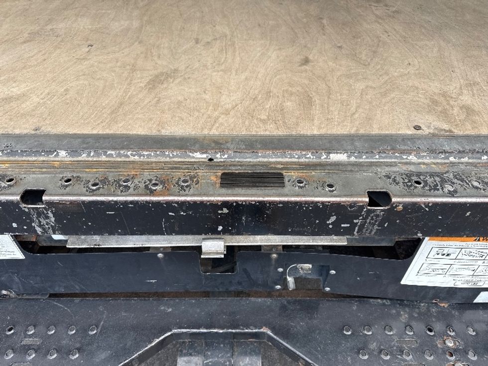 Light Duty Box Truck-Light and Medium Duty Trucks-GMC-2021-Savana G33903-Aurora-CO-112,315\n\t\tmiles-$ 29,500 - Image 9