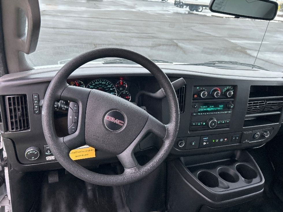Light Duty Box Truck-Light and Medium Duty Trucks-GMC-2021-Savana G33903-Aurora-CO-64,277\n\t\tmiles-$ 35,250 - Image 18