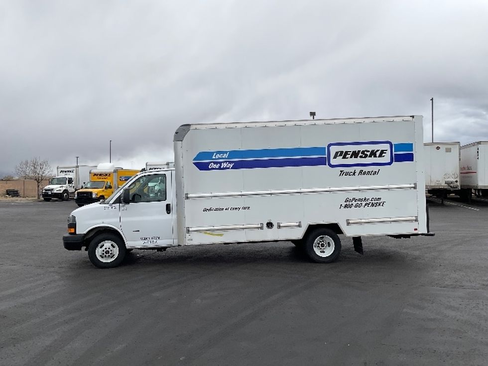 Light Duty Box Truck-Light and Medium Duty Trucks-GMC-2021-Savana G33903-Aurora-CO-70,488\n\t\tmiles-$ 34,500 - Image 4