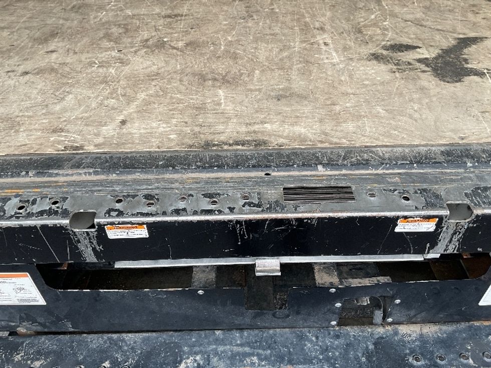 Light Duty Box Truck-Light and Medium Duty Trucks-GMC-2021-Savana G33903-Aurora-CO-70,488\n\t\tmiles-$ 34,500 - Image 9