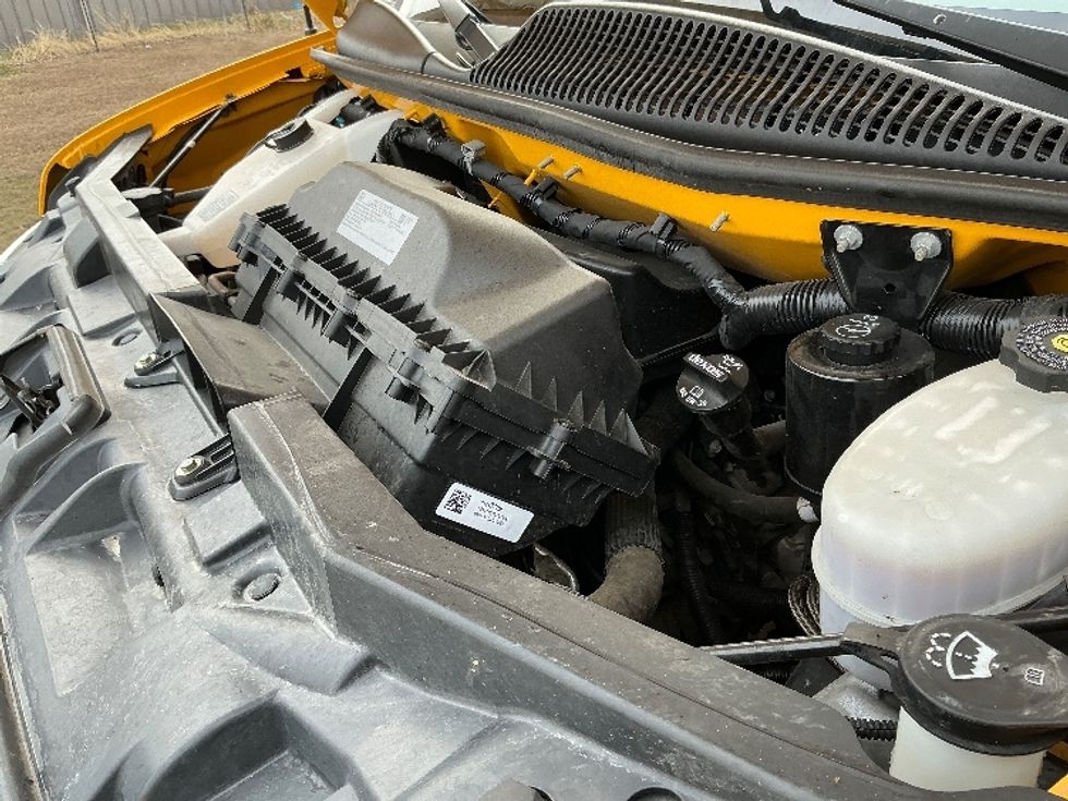 Light Duty Box Truck-Light and Medium Duty Trucks-GMC-2021-Savana G33903-Austin-TX-101,987\n\t\tmiles-$ 26,250 - Image 21