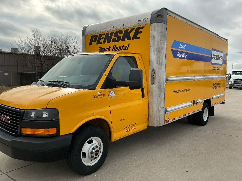 Light Duty Box Truck-Light and Medium Duty Trucks-GMC-2021-Savana G33903-Austin-TX-101,987\n\t\tmiles-$ 26,250 - Image 3