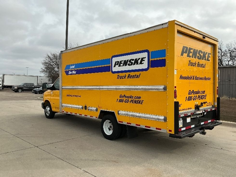 Light Duty Box Truck-Light and Medium Duty Trucks-GMC-2021-Savana G33903-Austin-TX-101,987\n\t\tmiles-$ 26,250 - Image 5