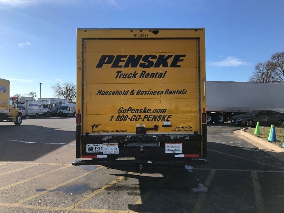 Light Duty Box Truck-Light and Medium Duty Trucks-GMC-2021-Savana G33903-Austin-TX-81,235\n\t\tmiles-$ 32,750 - Image 7