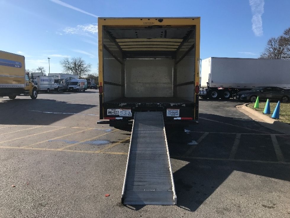 Light Duty Box Truck-Light and Medium Duty Trucks-GMC-2021-Savana G33903-Austin-TX-81,235\n\t\tmiles-$ 32,750 - Image 9