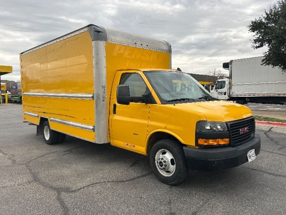 Light Duty Box Truck-Light and Medium Duty Trucks-GMC-2021-Savana G33903-Austin-TX-91,547\n\t\tmiles-$ 27,250 - Image 1