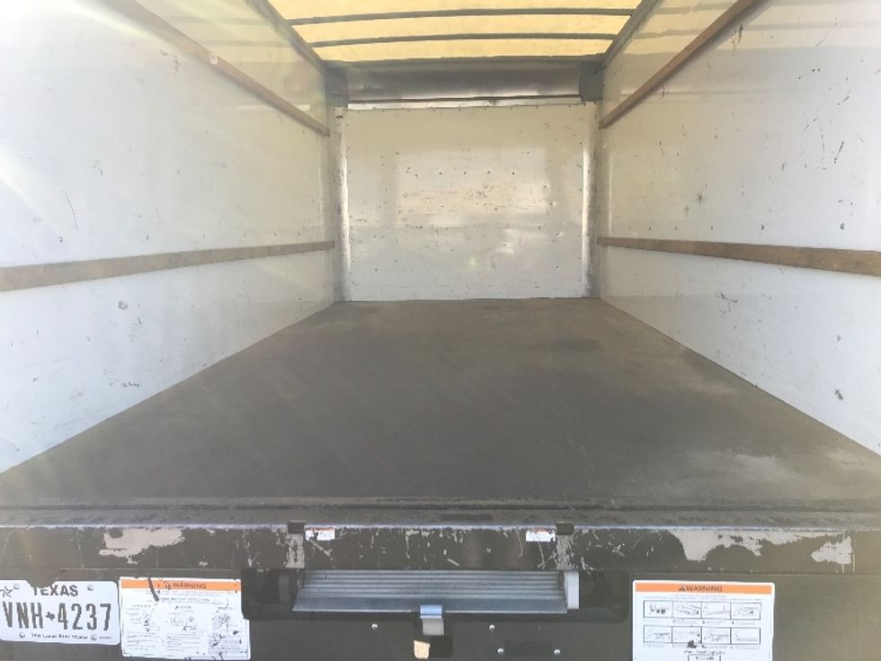 Light Duty Box Truck-Light and Medium Duty Trucks-GMC-2021-Savana G33903-Austin-TX-91,547\n\t\tmiles-$ 27,250 - Image 10