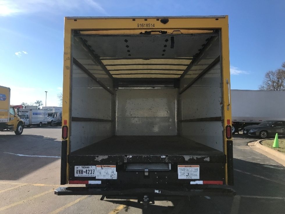 Light Duty Box Truck-Light and Medium Duty Trucks-GMC-2021-Savana G33903-Austin-TX-91,547\n\t\tmiles-$ 27,250 - Image 8